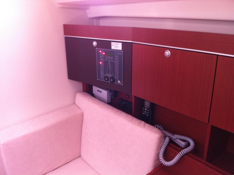 Book yachts online - sailboat - Hanse 415 - Valun - rent