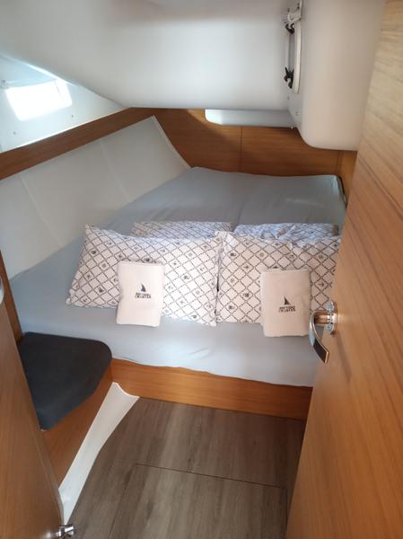 Book yachts online - sailboat - Elan Impression 45 BT - NO LIMITS - A/C + GEN. - rent