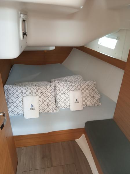 Book yachts online - sailboat - Elan Impression 45 BT - NO LIMITS - A/C + GEN. - rent