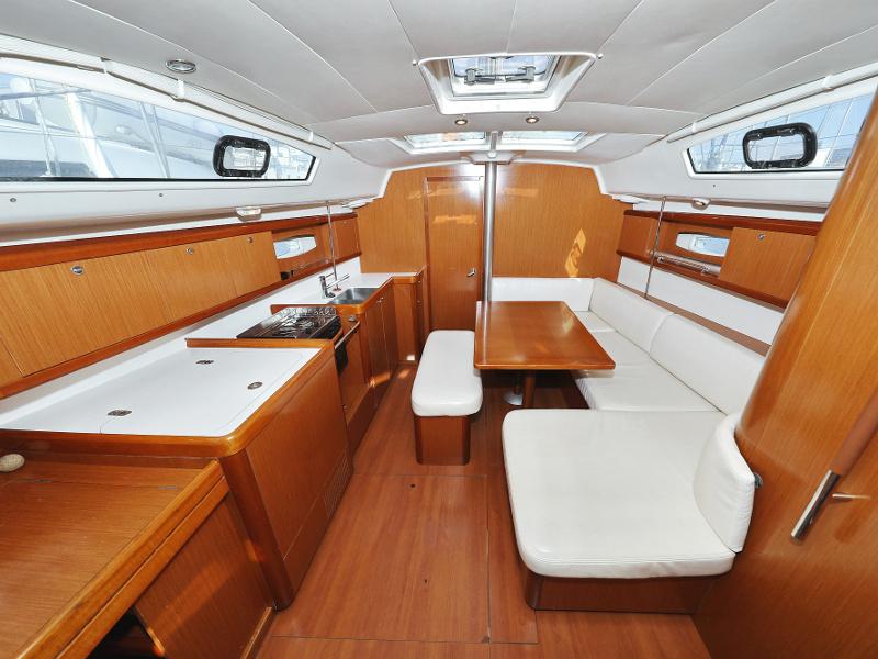 Book yachts online - sailboat - Oceanis 40 - Second Wind - rent