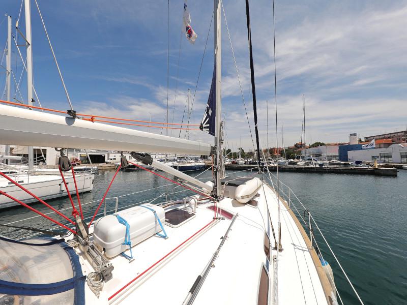 Book yachts online - sailboat - Bavaria 46 Cruiser - Espada - rent