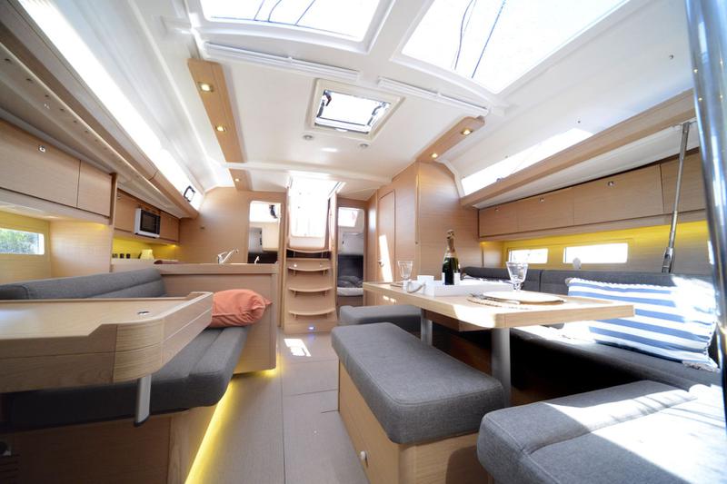 Book yachts online - sailboat - Dufour 412 GL - Mi Cielo - rent