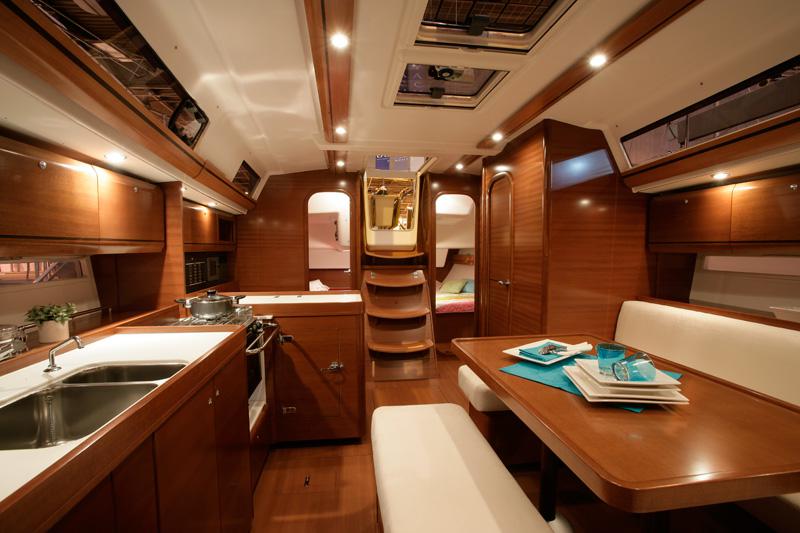 Book yachts online - sailboat - Dufour 405 GL - Mymoon - rent