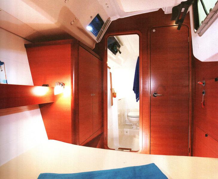 Book yachts online - sailboat - Dufour 450 GL - Dans - rent