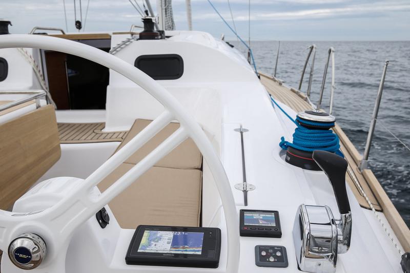 Book yachts online - sailboat - Elan 45 Impression - Goldfinger  - rent