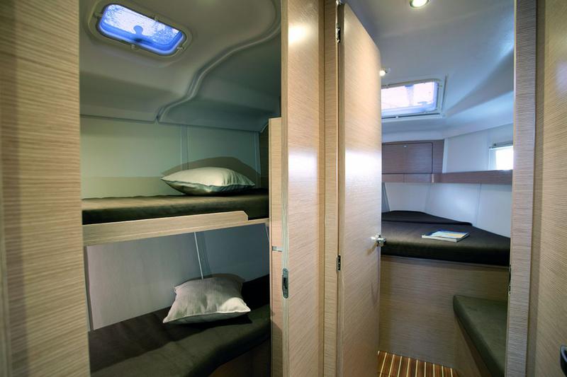 Book yachts online - sailboat - Elan 45 Impression - Octopussy  - rent