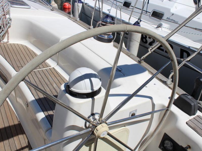 Book yachts online - sailboat - Bavaria 44 - Bonnie - rent