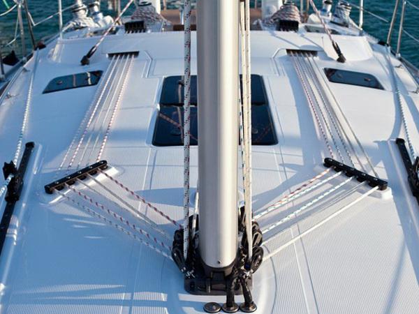 Book yachts online - sailboat - Bavaria Cruiser 40 - STAR PHILIP - rent