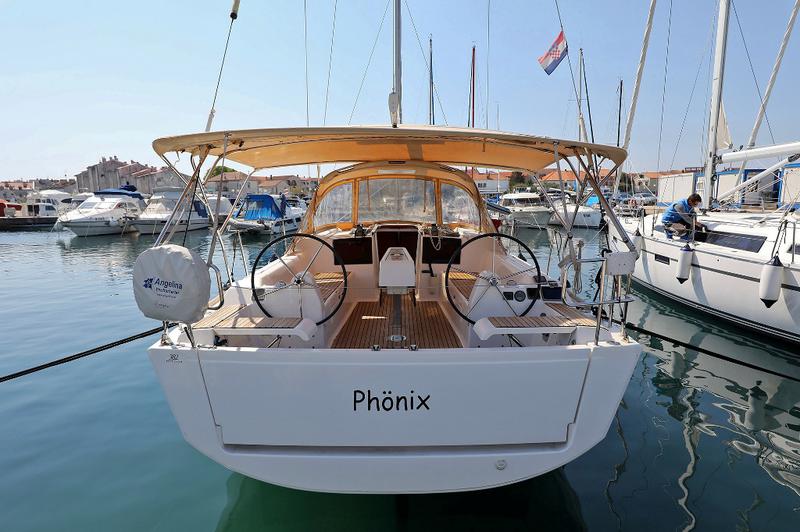 Book yachts online - sailboat - Dufour 382 Grand Large - PHONIX - rent