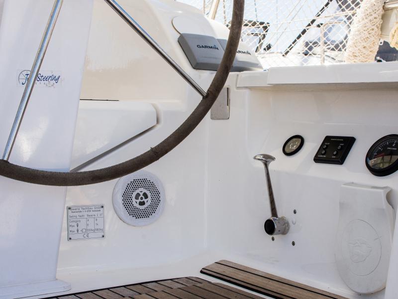 Book yachts online - sailboat - Bavaria Cruiser 41 - STAR KLEO - rent