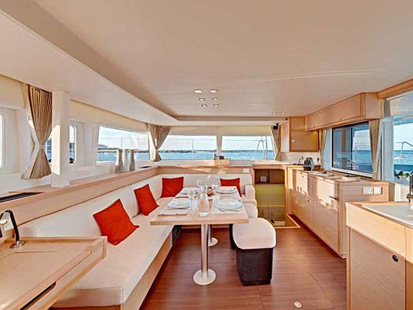 Book yachts online - catamaran - Lagoon 450 - SIMPLY THE BEST - rent