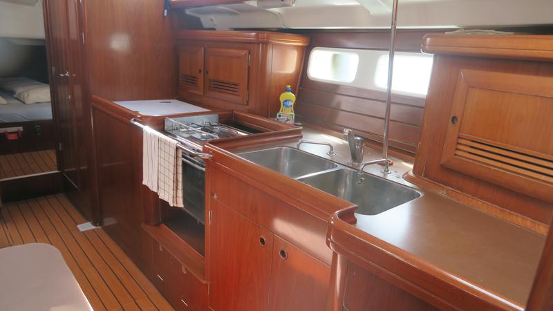 Book yachts online - sailboat - Oceanis 423 - Viva - rent
