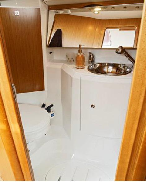 Book yachts online - sailboat - Sun Odyssey 36i - Bella - rent