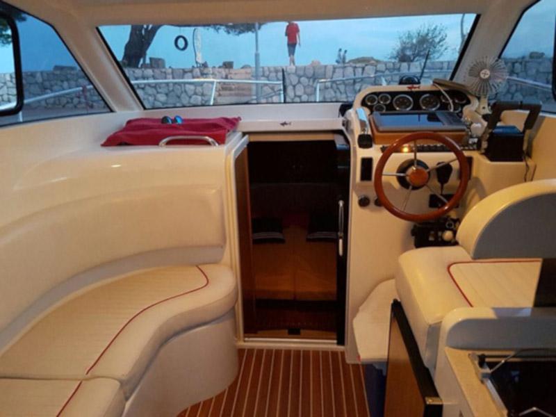 Book yachts online - motorboat - Adex Motivo 29 - T-Rex - rent