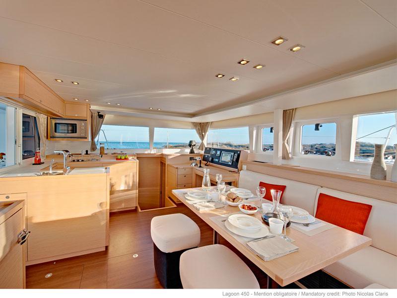 Book yachts online - catamaran - Lagoon 450 FLY - EC- L45-15-F - rent