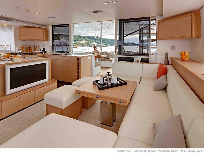 Book yachts online - catamaran - Lagoon 560 - EC- L56-14-G - rent