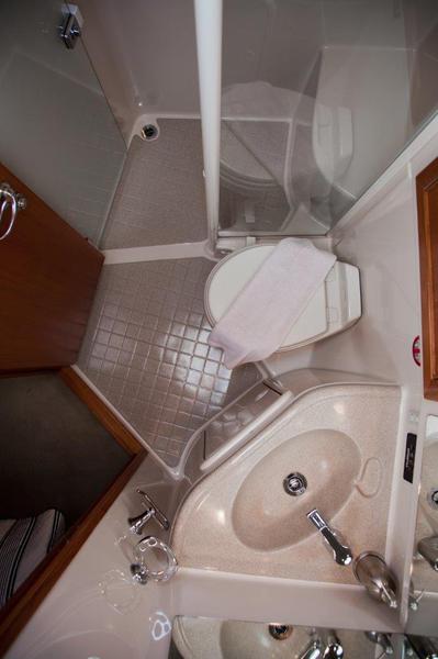 Book yachts online - motorboat - Riviera 42 (2006) - LIMINI - rent