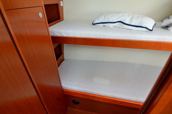 Book yachts online - sailboat - Oceanis 50 Family - LARA  - rent