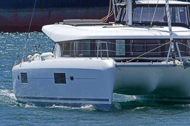 Book yachts online - catamaran - Lagoon 42 A/C &amp; GEN - MOJITO - rent