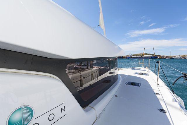 Book yachts online - catamaran - Lagoon 42 - NEVERLAND - rent
