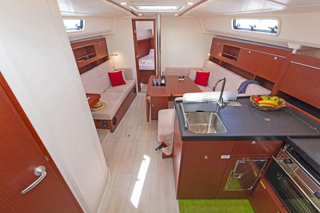 Book yachts online - sailboat - Hanse 385 - JOY - rent