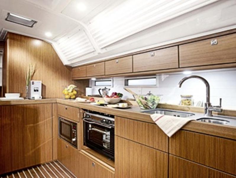 Book yachts online - sailboat - Bavaria Cruiser 46 - Taifun - rent