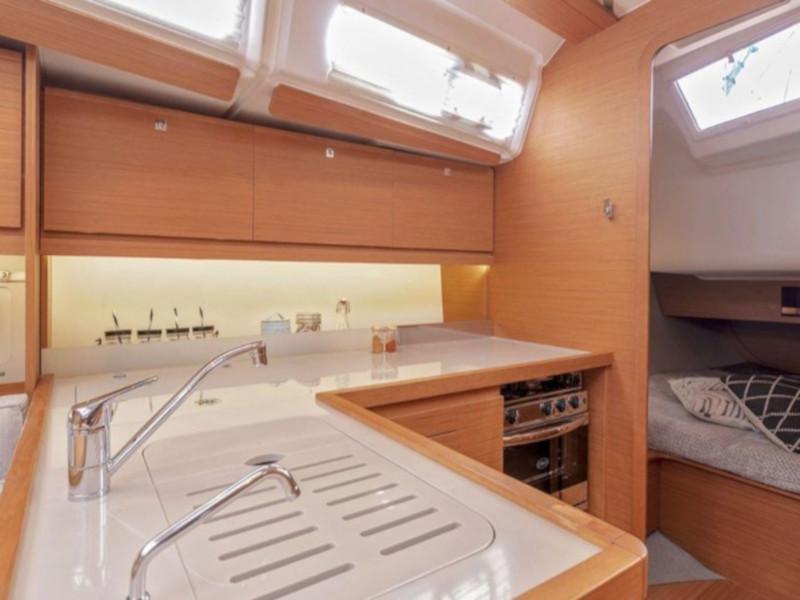 Book yachts online - sailboat - Dufour 390 Grand Large - D 390 NEW  - rent