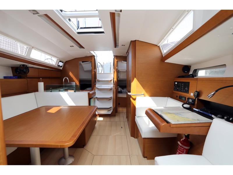 Book yachts online - sailboat - Sun Odyssey 419 - Litus - rent