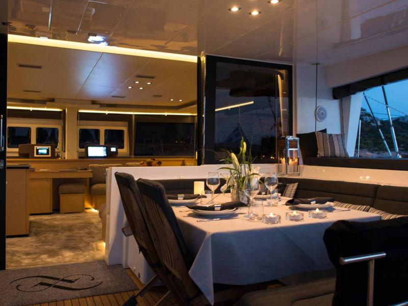 Book yachts online - catamaran - Lagoon 560 S2 - Alyssa - rent