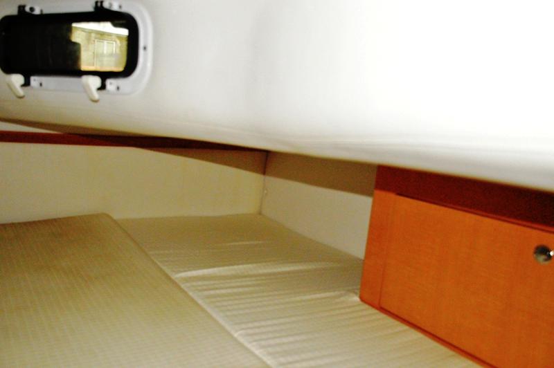 Book yachts online - motorboat - Four Winns 278 Vista White - 985 VD - WHITE - rent