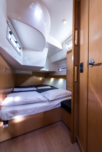 Book yachts online - sailboat - Bavaria Cruiser 50 - Altair - Bow &amp; Solar - rent