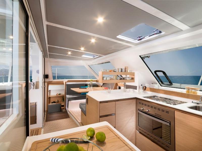 Book yachts online - catamaran - Nautitech Open 40 - Silverstar III - rent