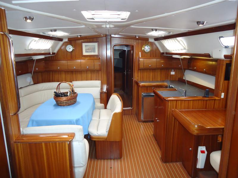Book yachts online - sailboat - Bavaria 49 - Anthoula - rent
