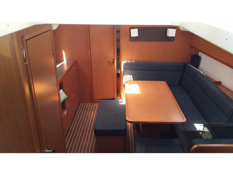 Book yachts online - sailboat - Bavaria Cruiser 41 - Orfeas - rent