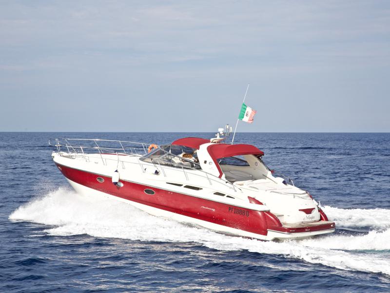 Book yachts online - motorboat - Cranchi Mediterranee 50 HT - Magia - rent