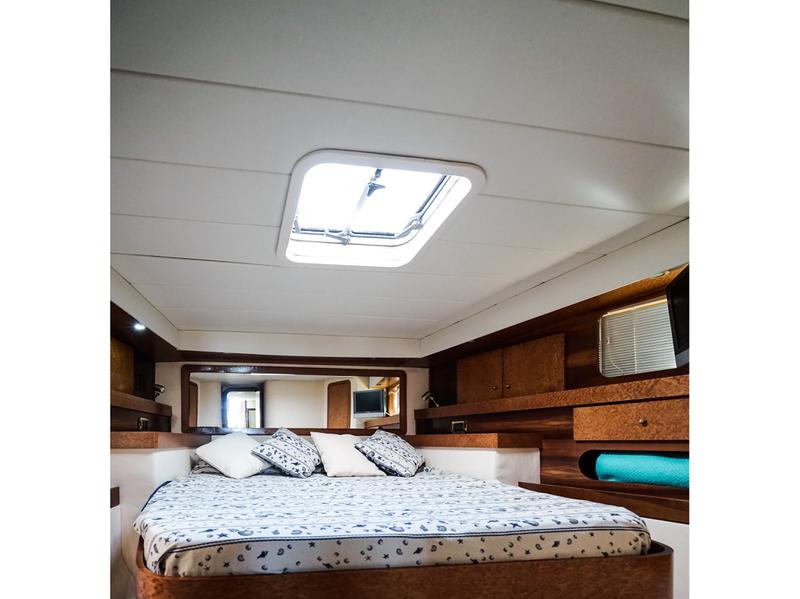 Book yachts online - motorboat - Piantoni 46 - Luigi - rent