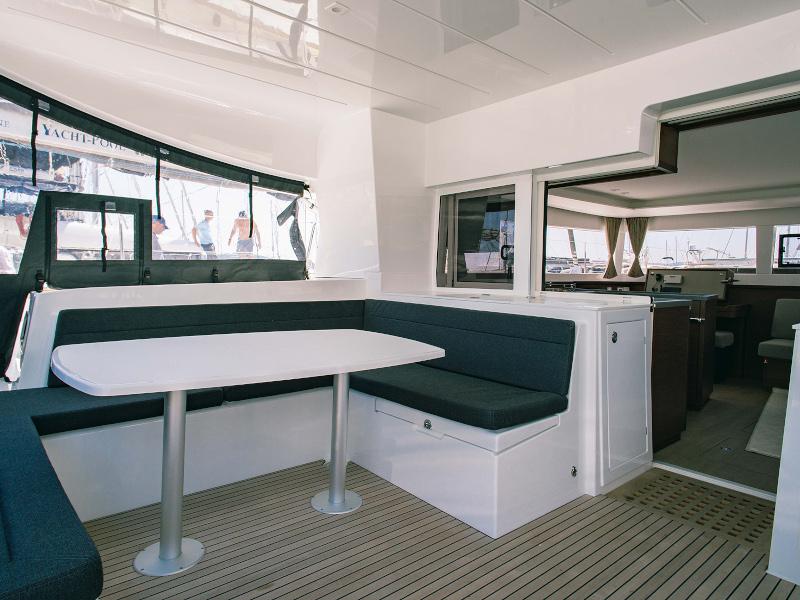 Book yachts online - catamaran - Lagoon 450 Sport - Hanna I. - rent
