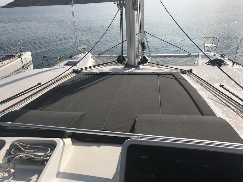 Book yachts online - catamaran - Lagoon 450F - Cor Caroli (TOR) - rent