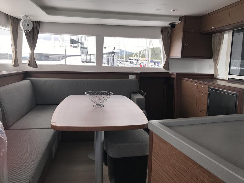 Book yachts online - catamaran - Lagoon 450F - Rigel Kentaurus (SXM) - rent