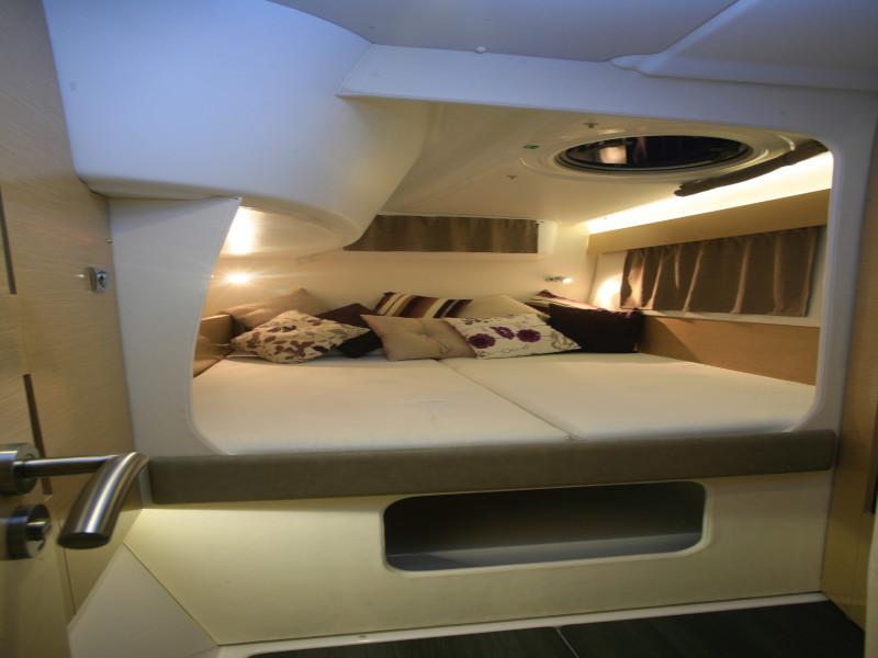 Book yachts online - catamaran - Lipari 41 - Cedro IV - rent