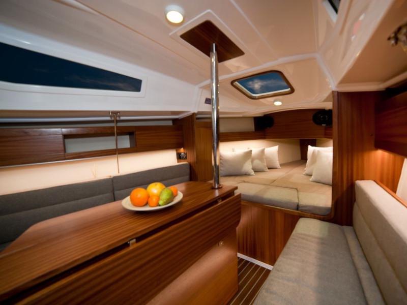 Book yachts online - sailboat - Maxus 26 Prestige 8/1 - NUT - rent