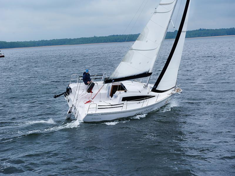Book yachts online - sailboat - Maxus 26 Prestige 8/1 - NUT - rent