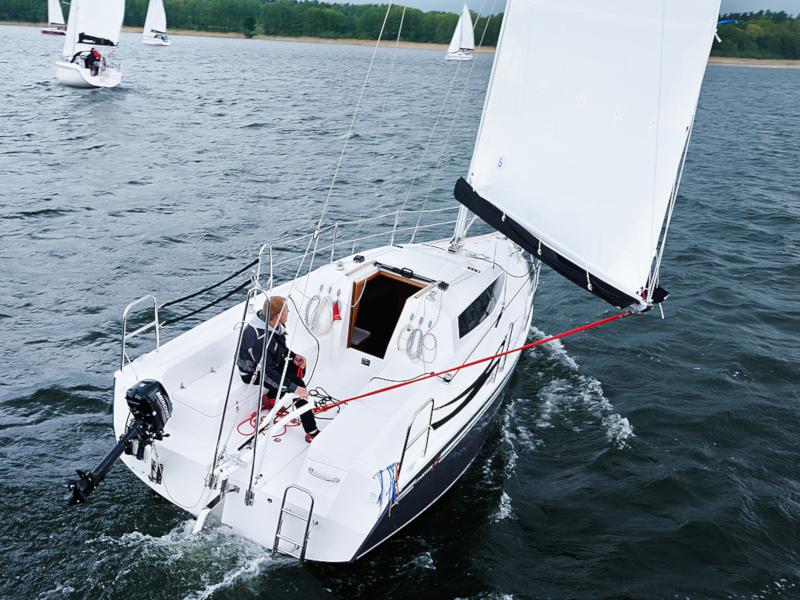 Book yachts online - sailboat - Maxus 26 Prestige 8/1 - NUT - rent