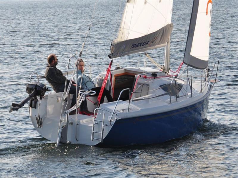 Book yachts online - sailboat - Maxus 22 Prestige - URANIA - rent