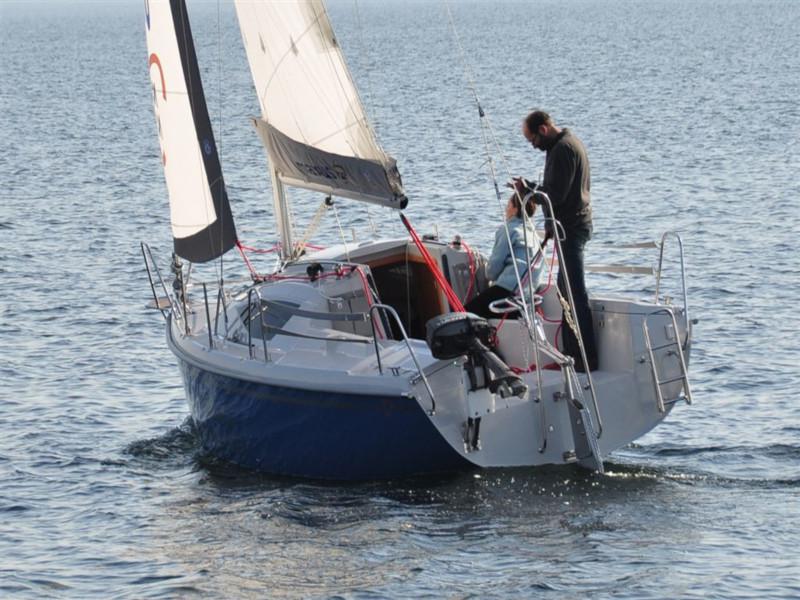 Book yachts online - sailboat - Maxus 22 Standard - SIMI - rent