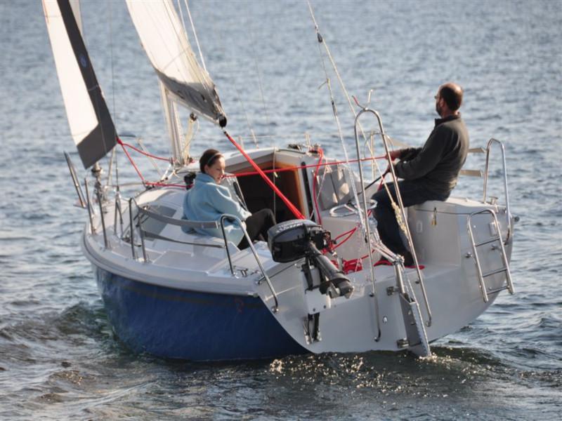 Book yachts online - sailboat - Maxus 22 Standard - IRIS - rent