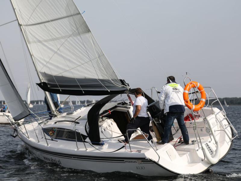 Book yachts online - sailboat - Maxus 33.1 RS Standard - KASSOS - rent