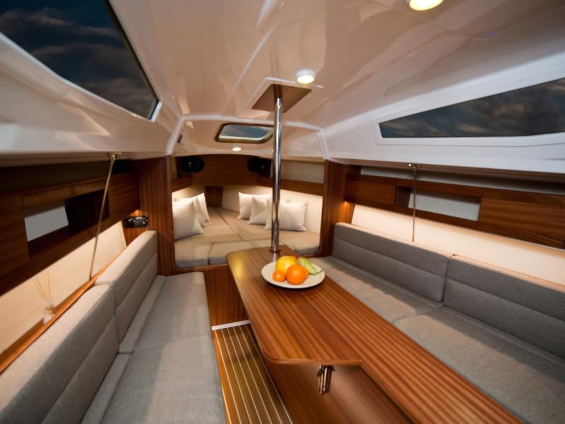 Book yachts online - sailboat - Maxus 26 Prestige + 8/1 - VALENCIA - rent