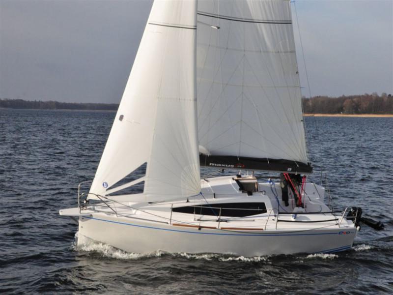 Book yachts online - sailboat - Maxus Evo 24 Prestige + - MERU - rent