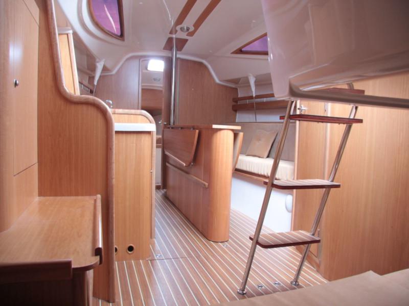 Book yachts online - sailboat - Maxus 28 Standard - SKIROS - rent